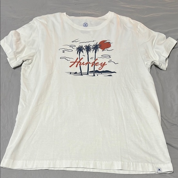 Hurley T-Shirt - Picture 2 of 4